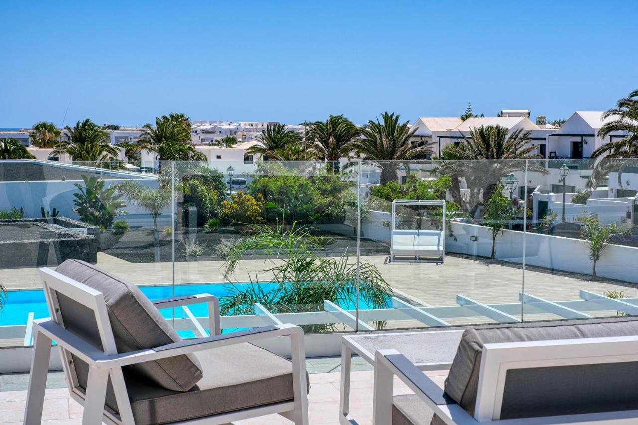 Luminosa Vivienda Vacacional Con Vista A La Piscina Costa Teguise Luaran gambar